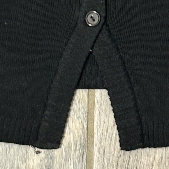 LIKE NEW! women's Madden Girl Black Knit Sweater Vest - MEDIUM - Picture 4 of 7